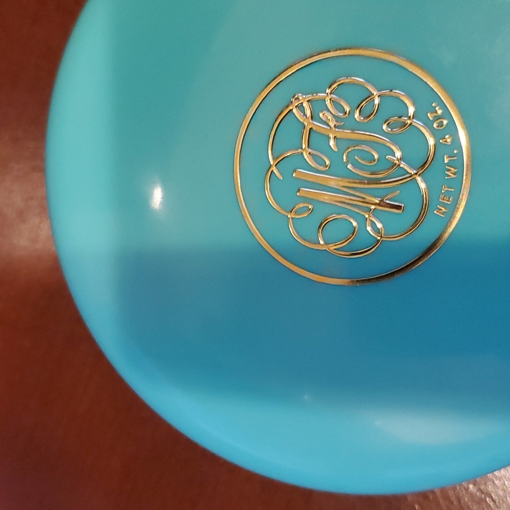 Max Factor Promesse Bath Powder - image 2